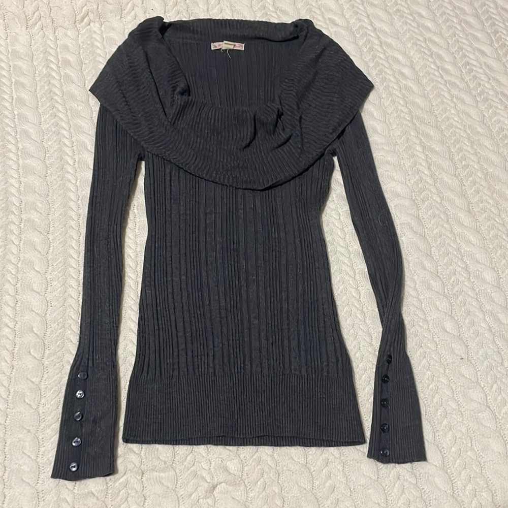 Long sleeve sweater